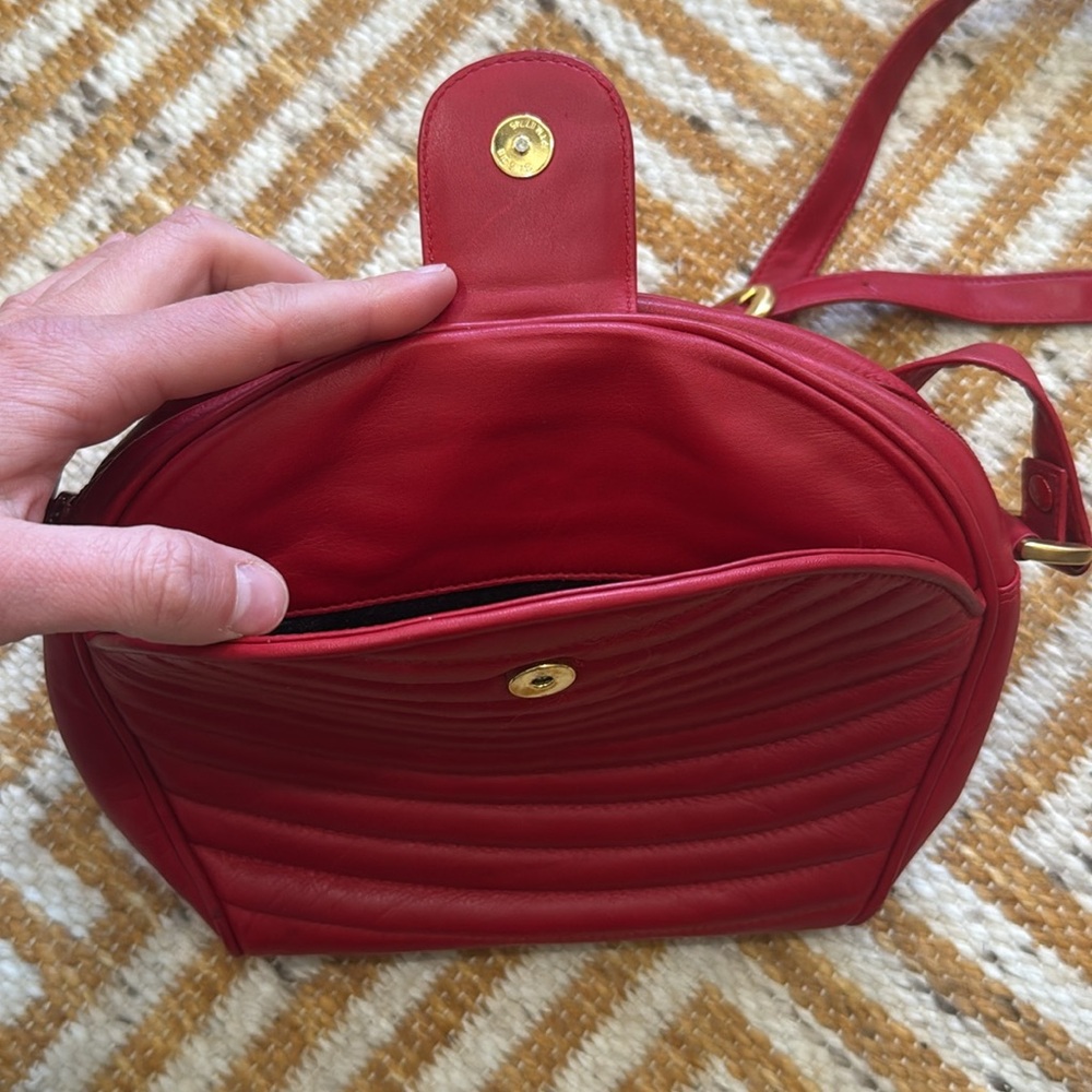 Oscar De La Renta Studio Red Leather Small Purse - Picture 7 of 13